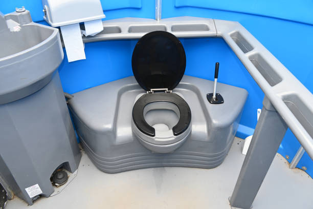 Best Porta potty delivery and setup  in Merton, WI